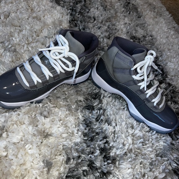 2021 Air Jordan 11 Retro Gray ‘Cool Grey’ - Picture 8 of 11